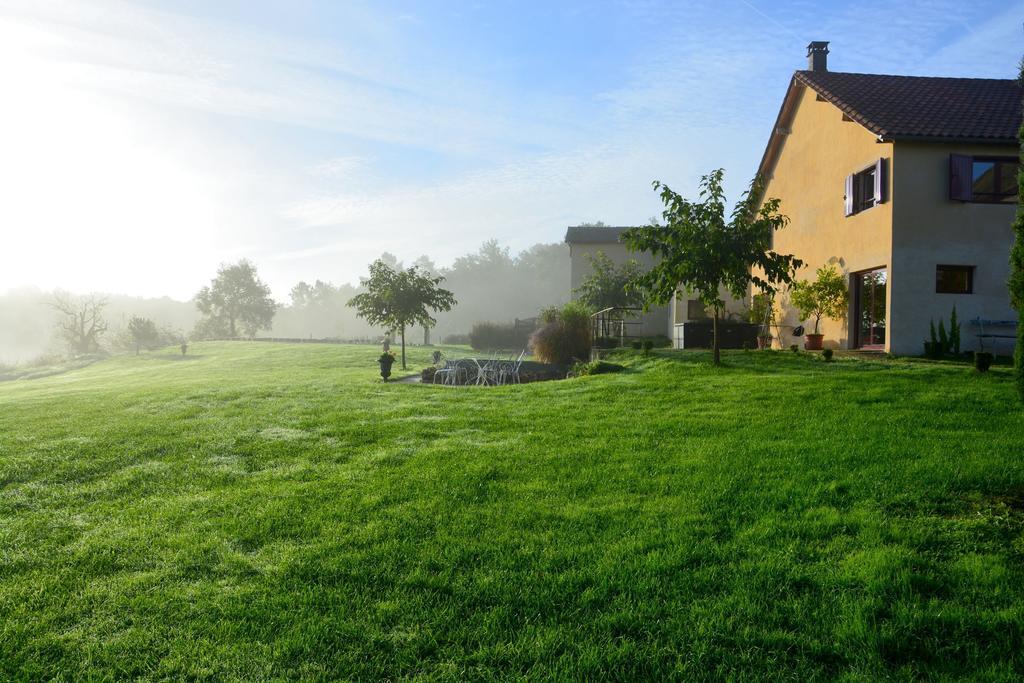 Domaine Des Ormeaux Villa Ajat Exterior photo