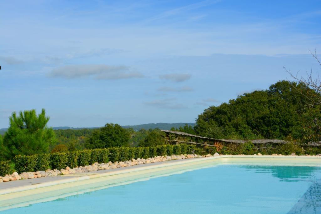 Domaine Des Ormeaux Villa Ajat Exterior photo